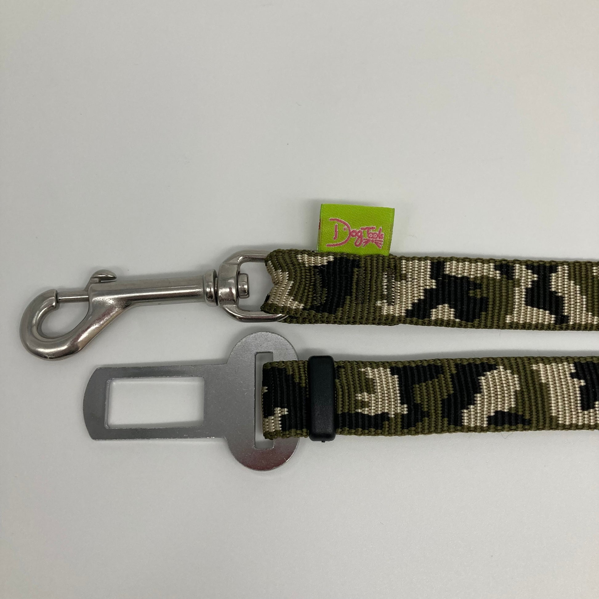 army green (army print in 3 colors, olive green, beige and black) car safety belt, showing the stainless steel hook and the stainless steel buckle, applegreen label with the DogTools logo