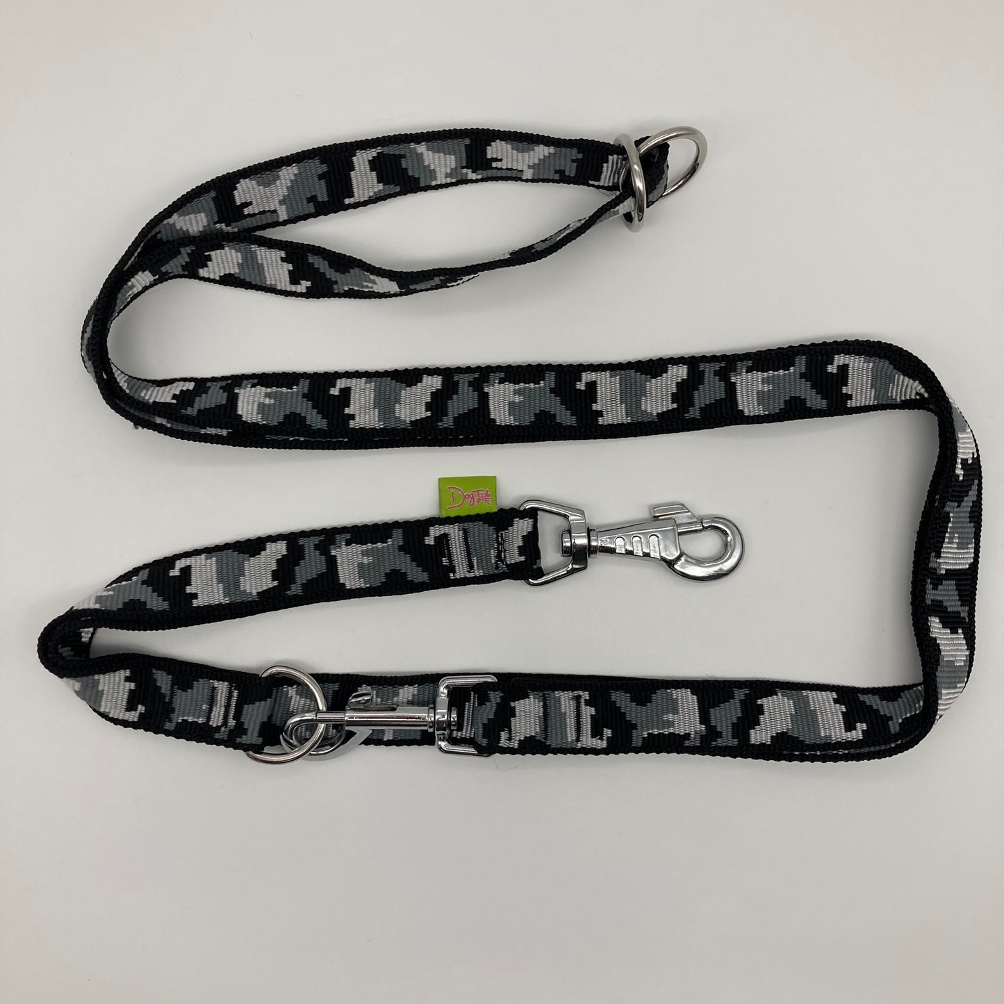army grey (army print in 3 colors, dark grey, light grey and black) multifunctional leash in size large, shown in full