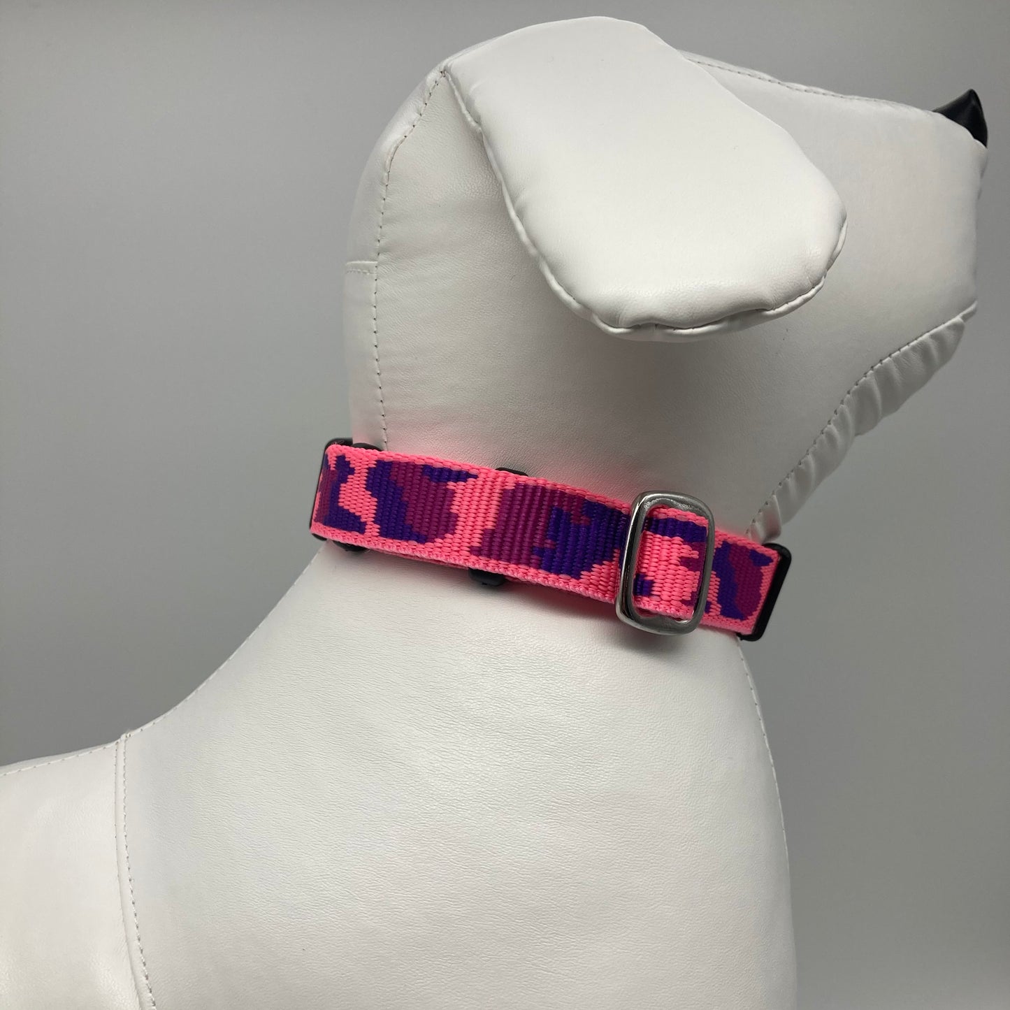 army pink (army print in 3 colors, fushia, purple and pink) collar displayed on a stuffed toy (dog), showing the back of the head and the collar from behind
