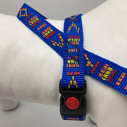 No-Pull-Geschirr von der Seite gezeigt, mit robusten Nähten und Verschluss